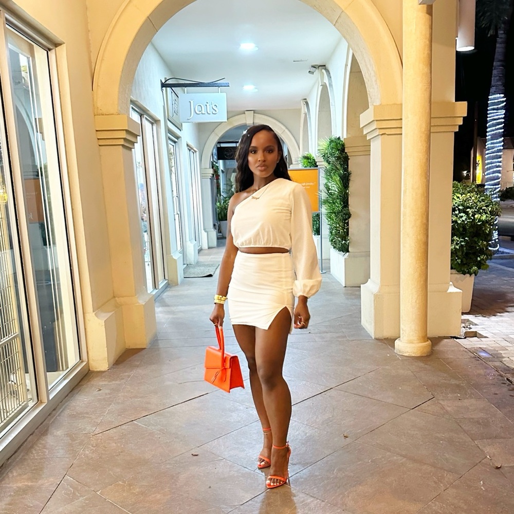 PrettyLittleThing White One Shoulder two piece!